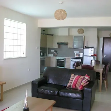 Gardens E204 아파트